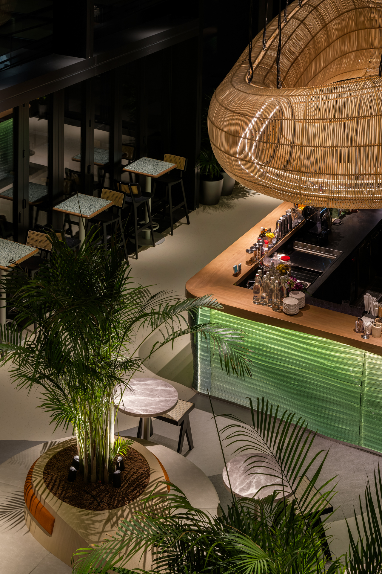 Groundswell Indoor Surfing Restaurant Bar 1920px-32