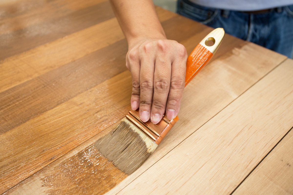 Time Saving Tips for Staining Wood: The Lazy Girl's DIY Guide!
