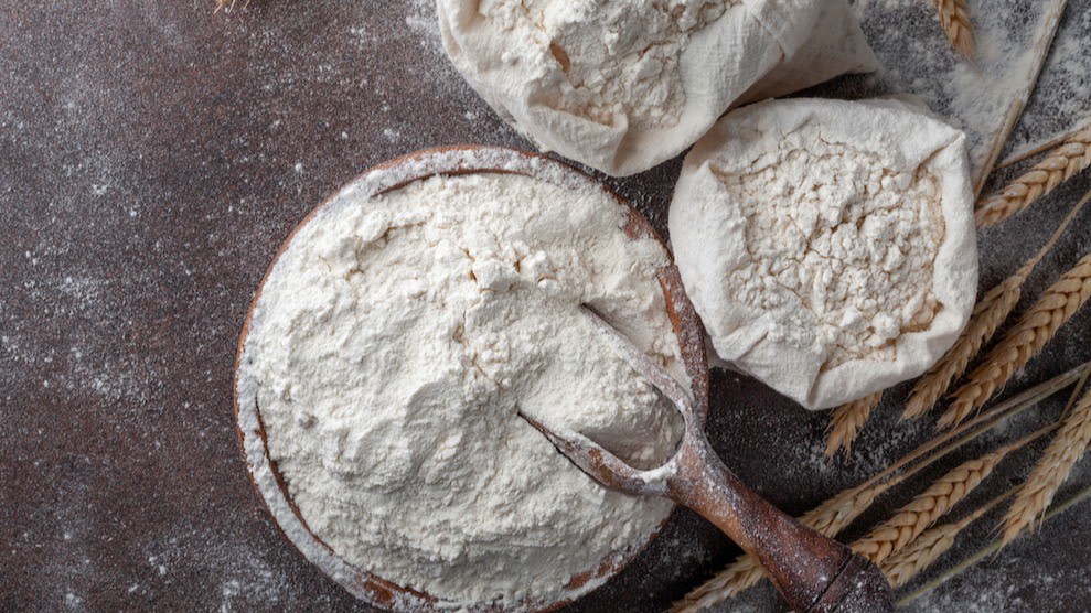 Cake Flour vs. AllPurpose Flour Learn the Key Differences 2022