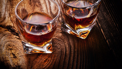 scotch-vs-whiskey-explained