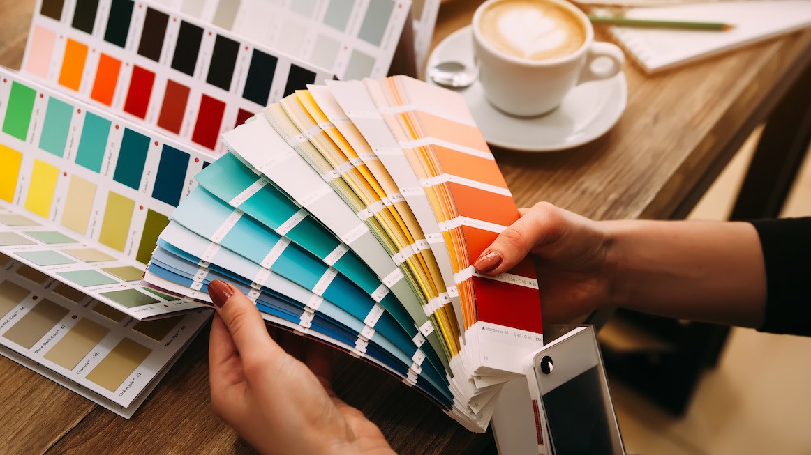 How to Choose a Paint Color: 5 Tips for Picking an Interior Color ...