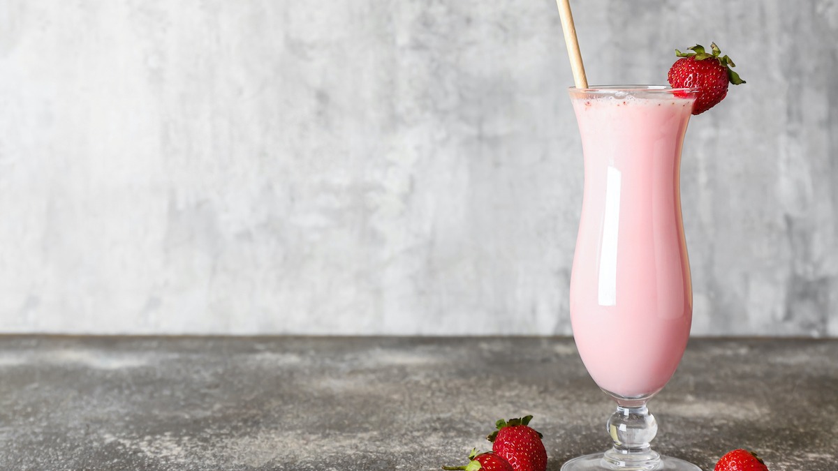 Strawberry Pia Colada Recipe With Pineapple Wedges - 2026 - MasterClass