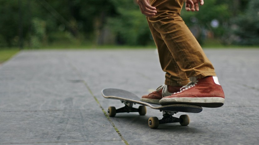How to Ride Switch on a Skateboard: 3 Tips for Riding Switch - 2024 ...