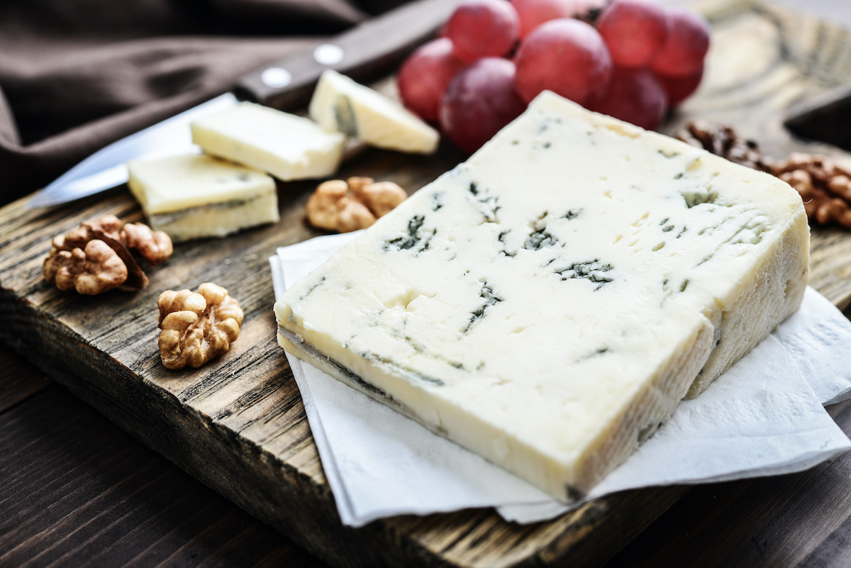 What is Gorgonzola Cheese? (+ Best Gorgonzola Substitute) - Food and  Journeys®