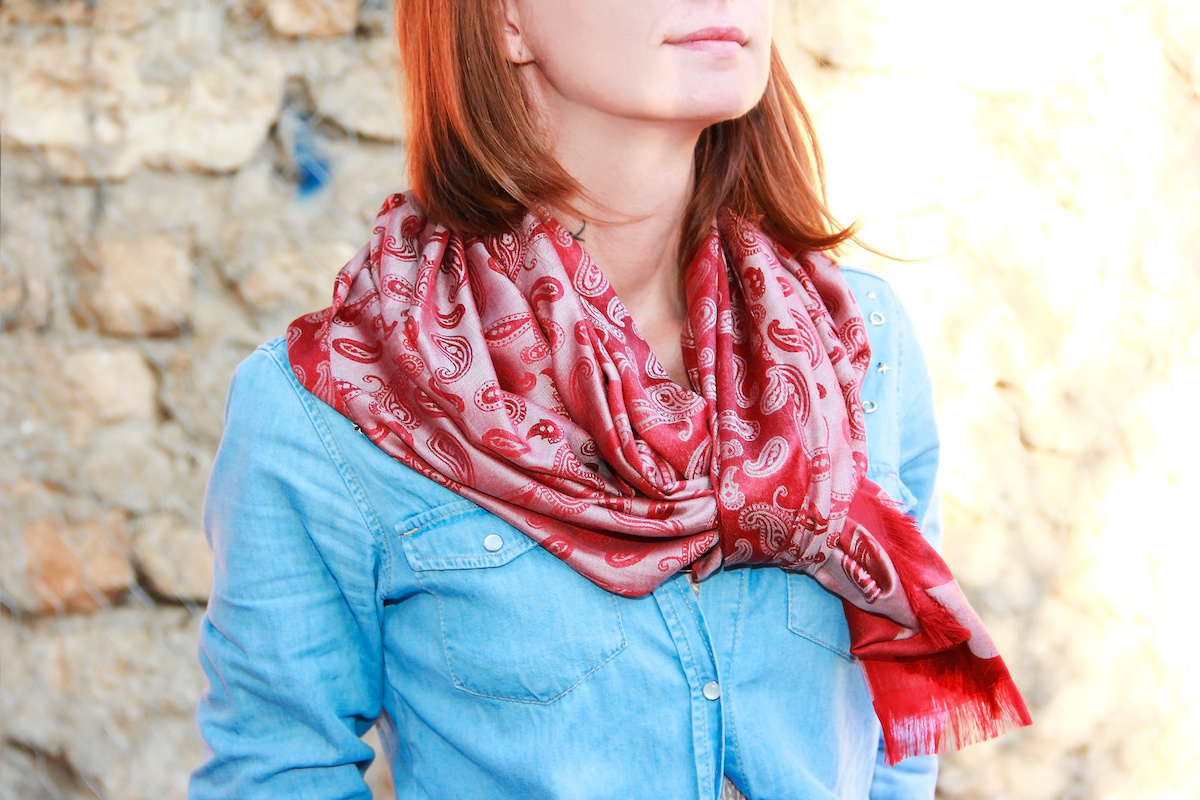 Easy Crochet Shawl Pattern (Wrapped In Red Wrap Shawl)