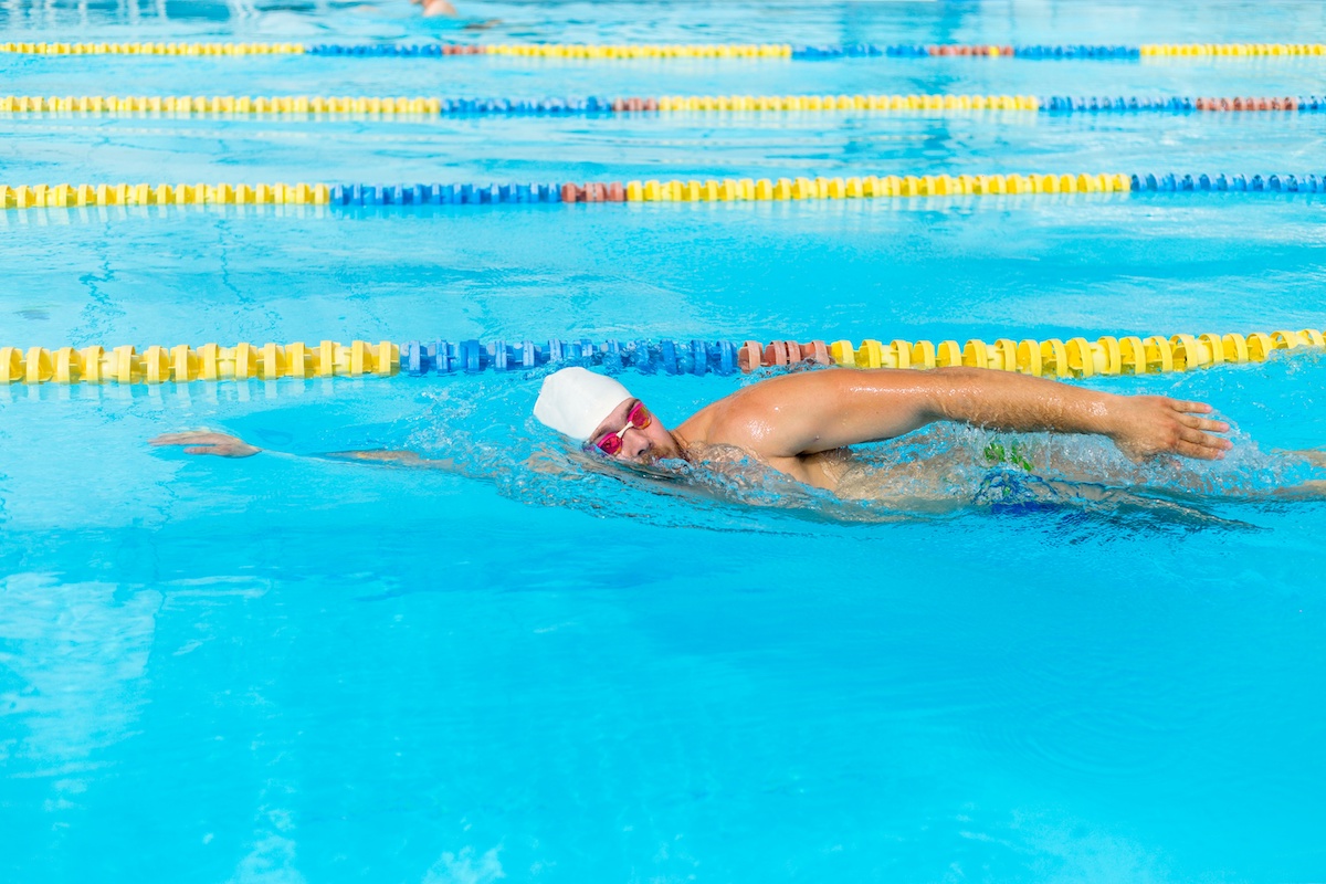 How to Swim the Sidestroke: 3 Tips - 2024 - MasterClass