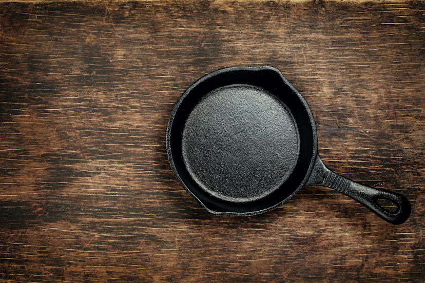 Skillet vs. Pan Differences Between the Types of Cookware 2024