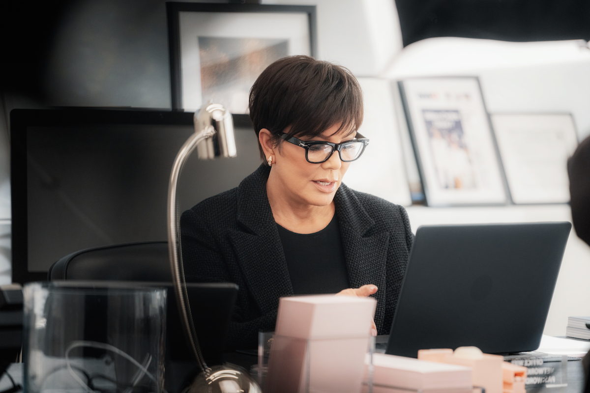 How to Use Social Media: 4 Tips From Kris Jenner - 2024 - MasterClass