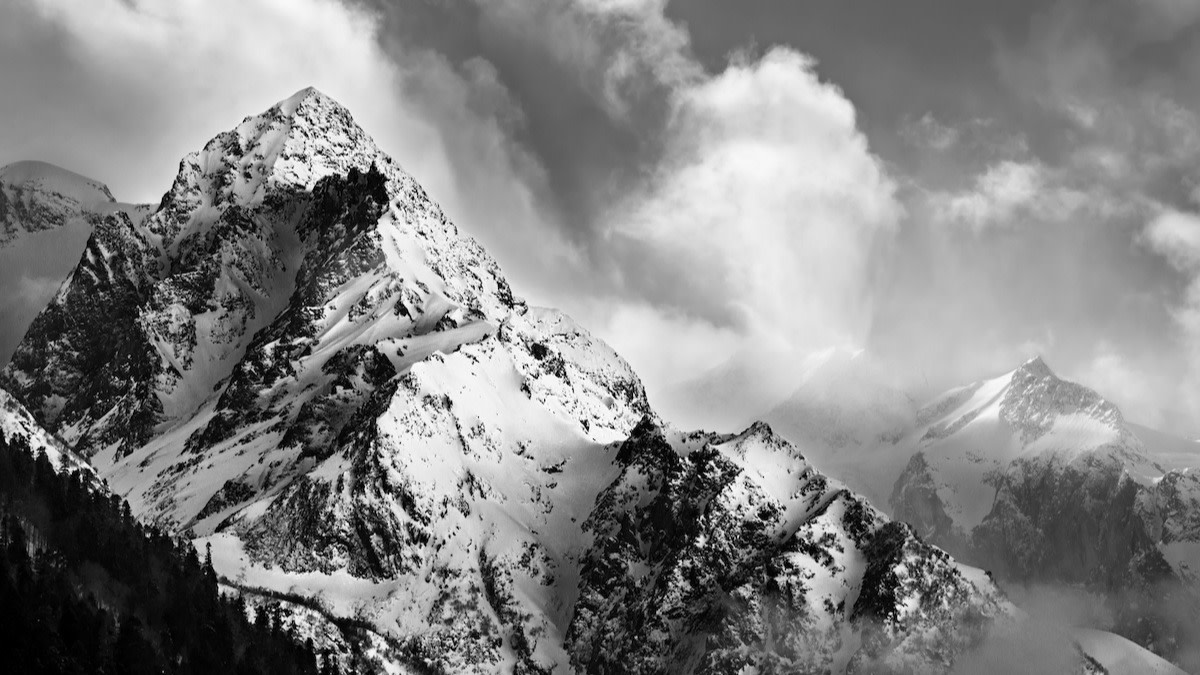 7 Tips for Stunning Black and White Landscape Photography - 2024 ...