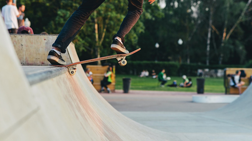 Skating Basics: How to Drop In on a Skateboard Ramp - 2024 - MasterClass