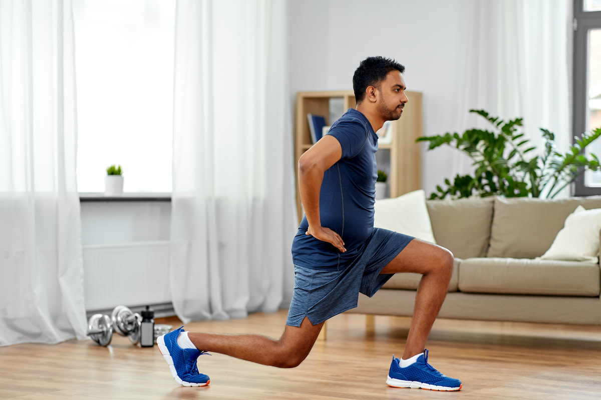 Static Lunge Exercise Guide: How to Master Static Lunges - 2022 ...