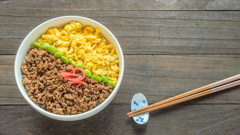 Chicken Soboro Recipe: Tips for Making a Chicken and Egg Bowl 2025