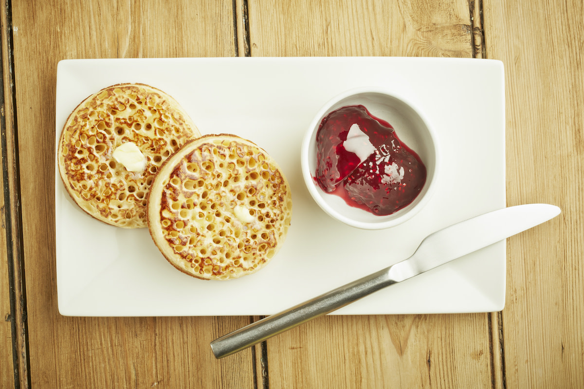 Crumpets vs English Muffins: What Sets Them Apart?