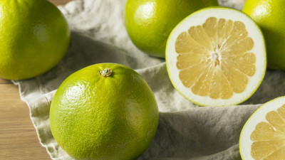 how-to-eat-a-pomelo