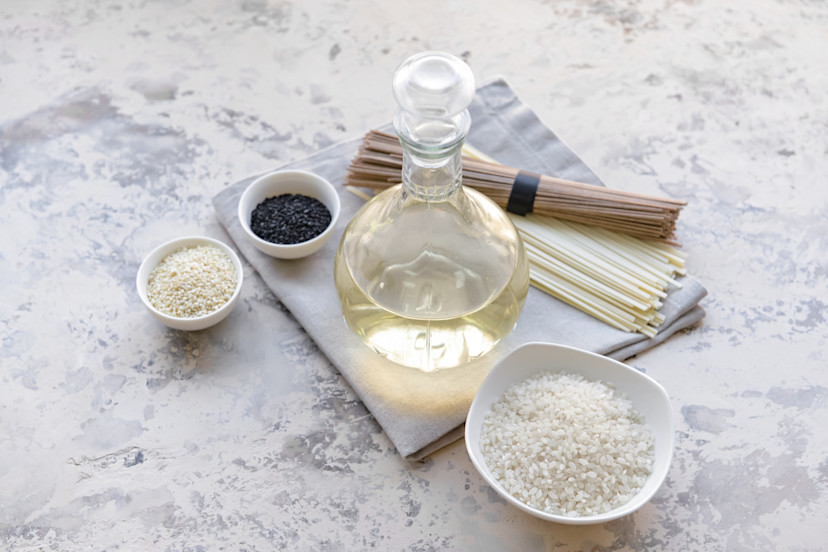 Rice Vinegar vs. Rice Wine Vinegar What’s the Difference? 2024