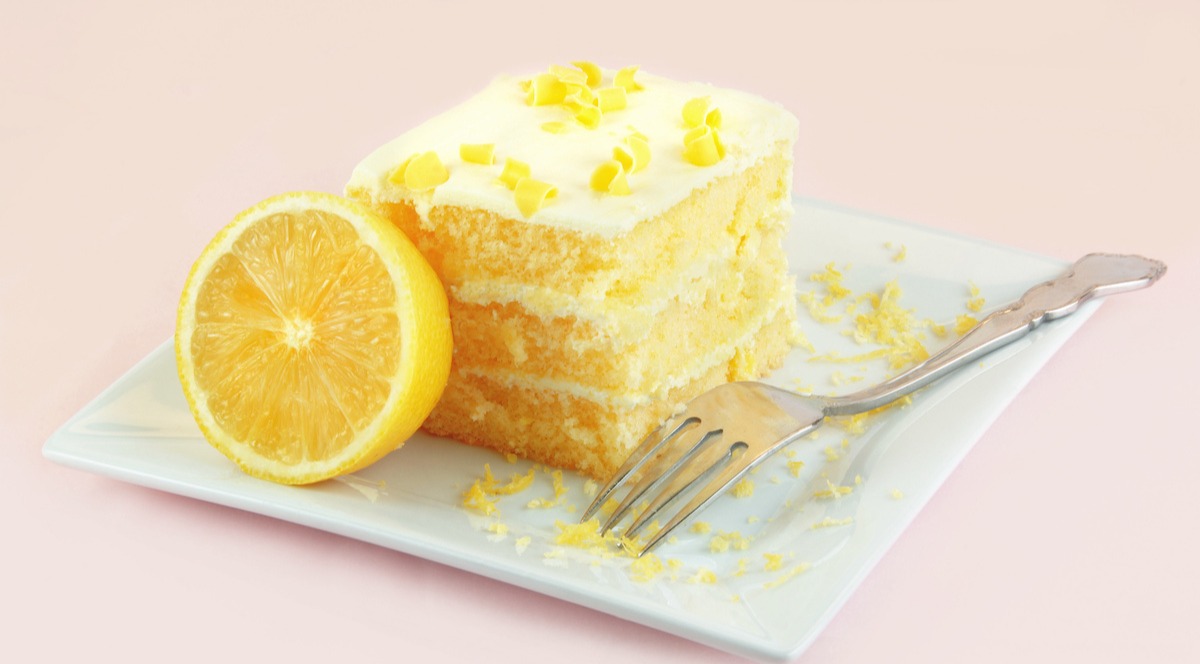 lemon-poke-cake-recipe.