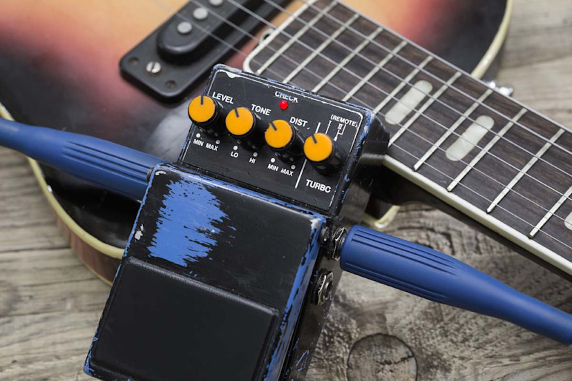 Guitar 101: What Is a Compressor Pedal? Learn How to Use a Compressor ...