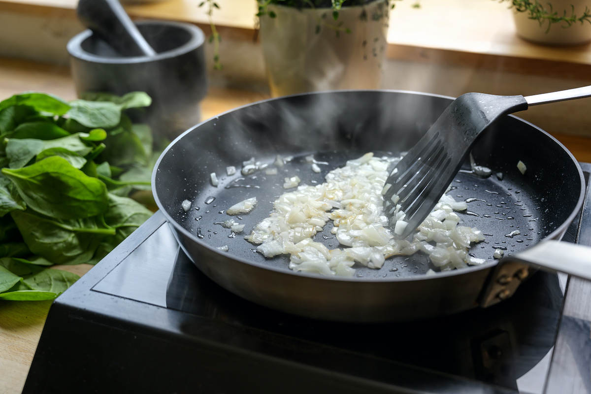 How to Grate an Onion in 3 Easy Steps - 2024 - MasterClass