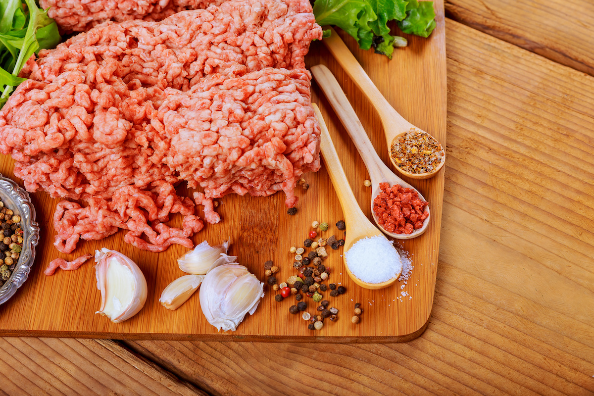 Ground Chuck vs Ground Beef: Differences Explained! 