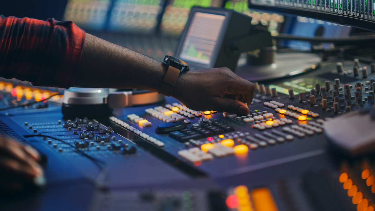 How to Sample Music StepbyStep Music Sampling Guide 2024 MasterClass