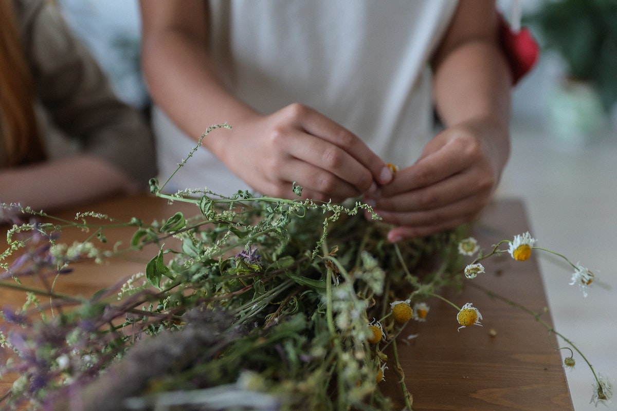 The easiest way to elevate your flowers 💐 #howto #diy #florals, Flower  Bouquet