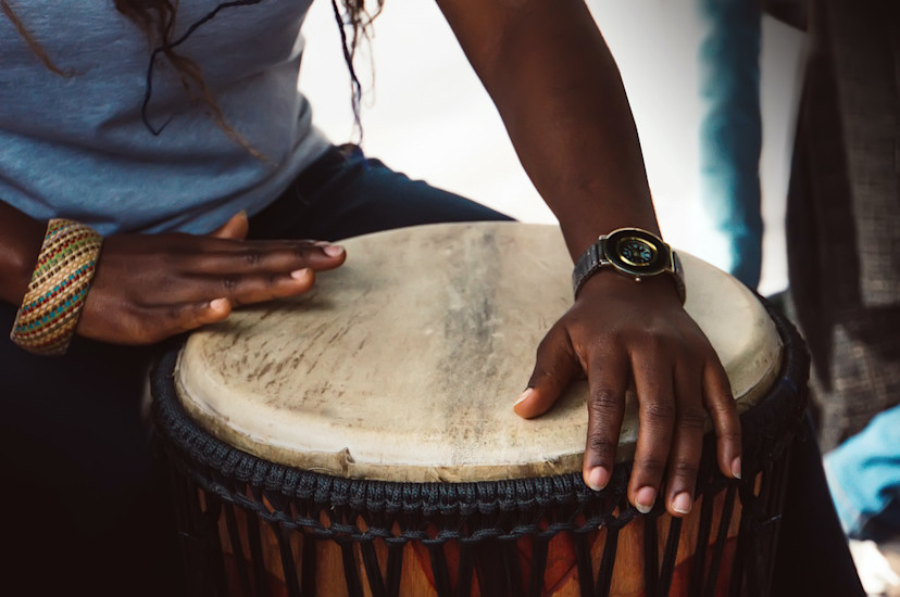 How to Play Congas A Guide to Conga Drum 2024 MasterClass