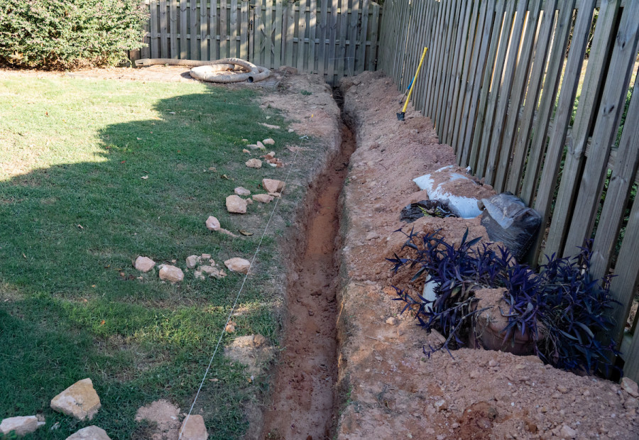 What Is A French Drain How To Install, French Drain Landscaping Fabric