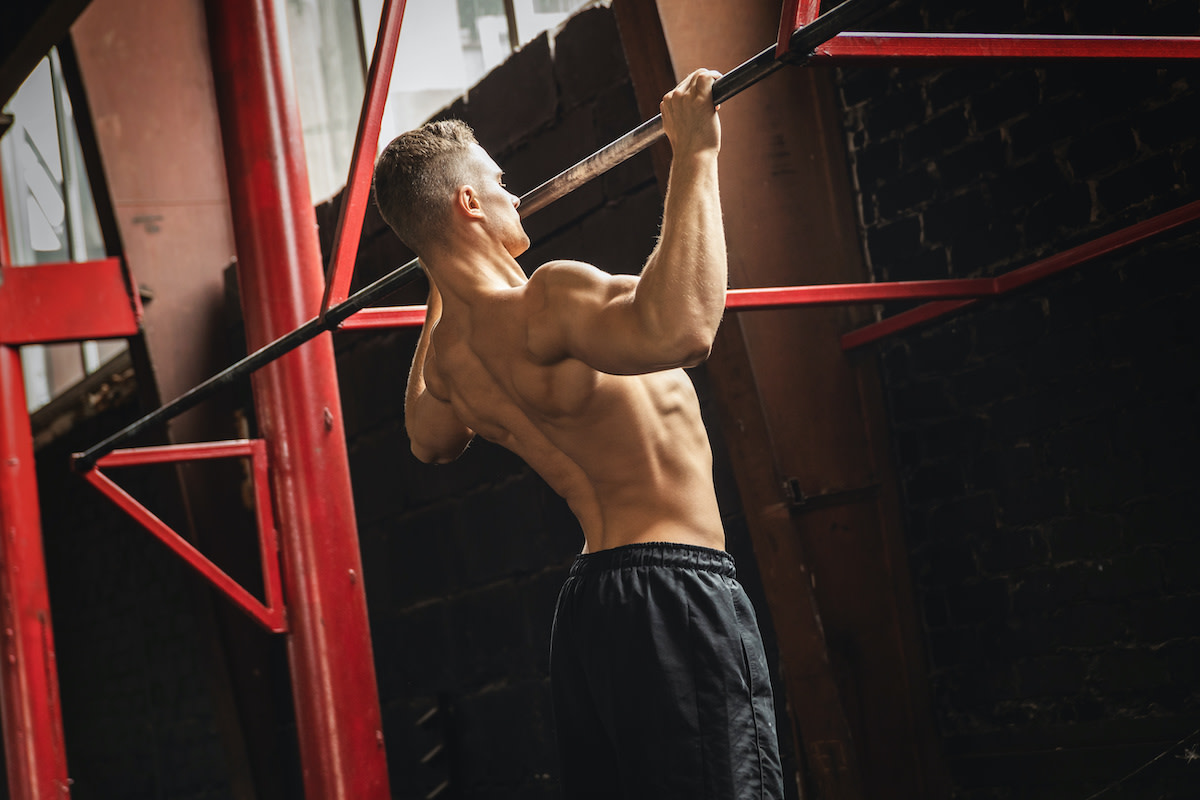 kipping-pull-up-guide-how-to-master-kipping-pull-ups-2024-masterclass