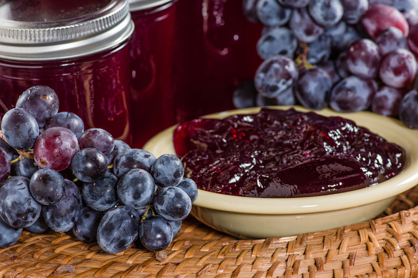 How to Make Easy Homemade Jelly: Basic Jelly Recipe With Tips ...