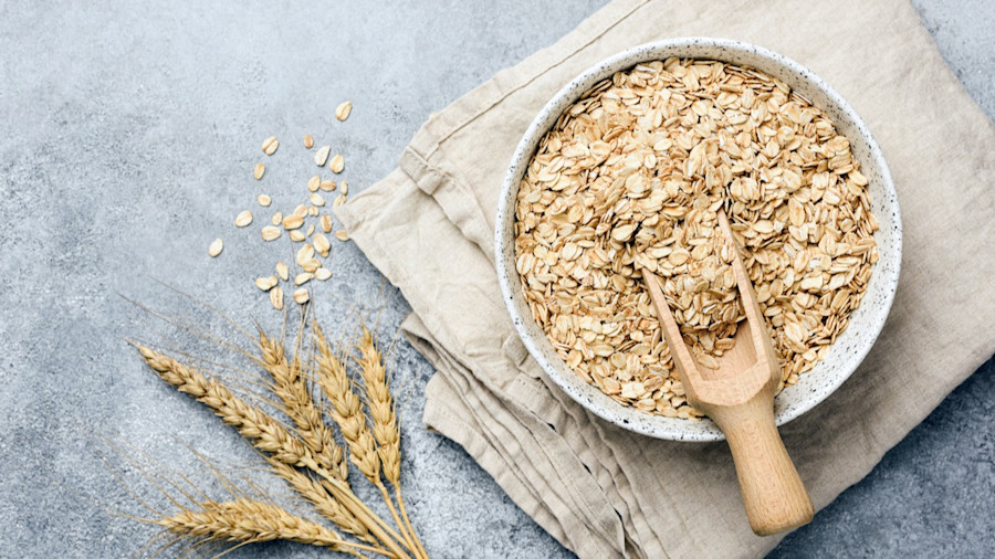 How to Cook With Oats: Homemade Oatmeal Recipe - 2021 - MasterClass