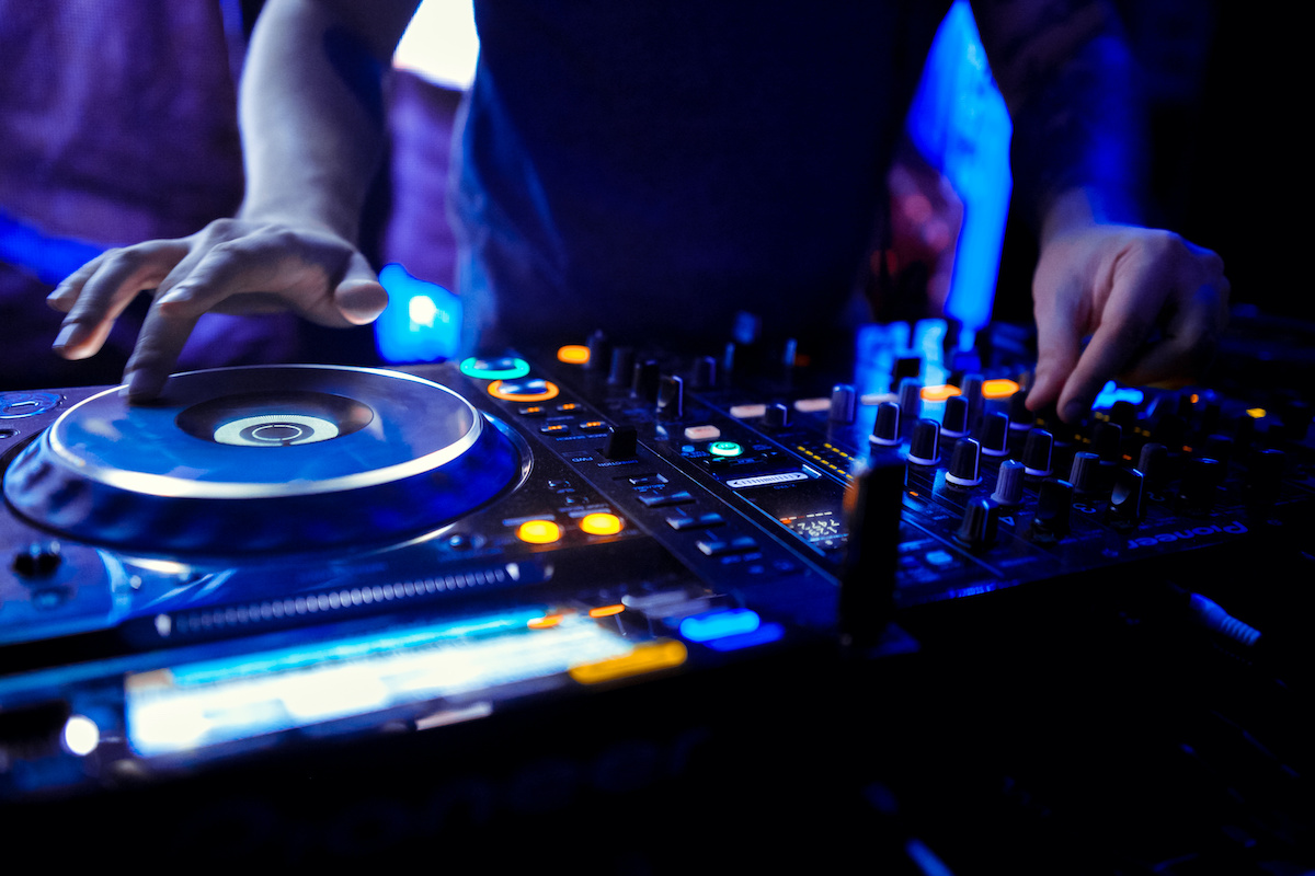 Mon enfant veut devenir DJ, de quoi ai-je besoin ? - Coolblue