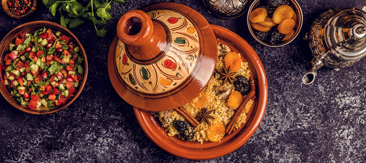 How To Use A Moroccan Tagine Origins Culinary Uses And 7 Tagine Recipe Ideas 2021 Masterclass