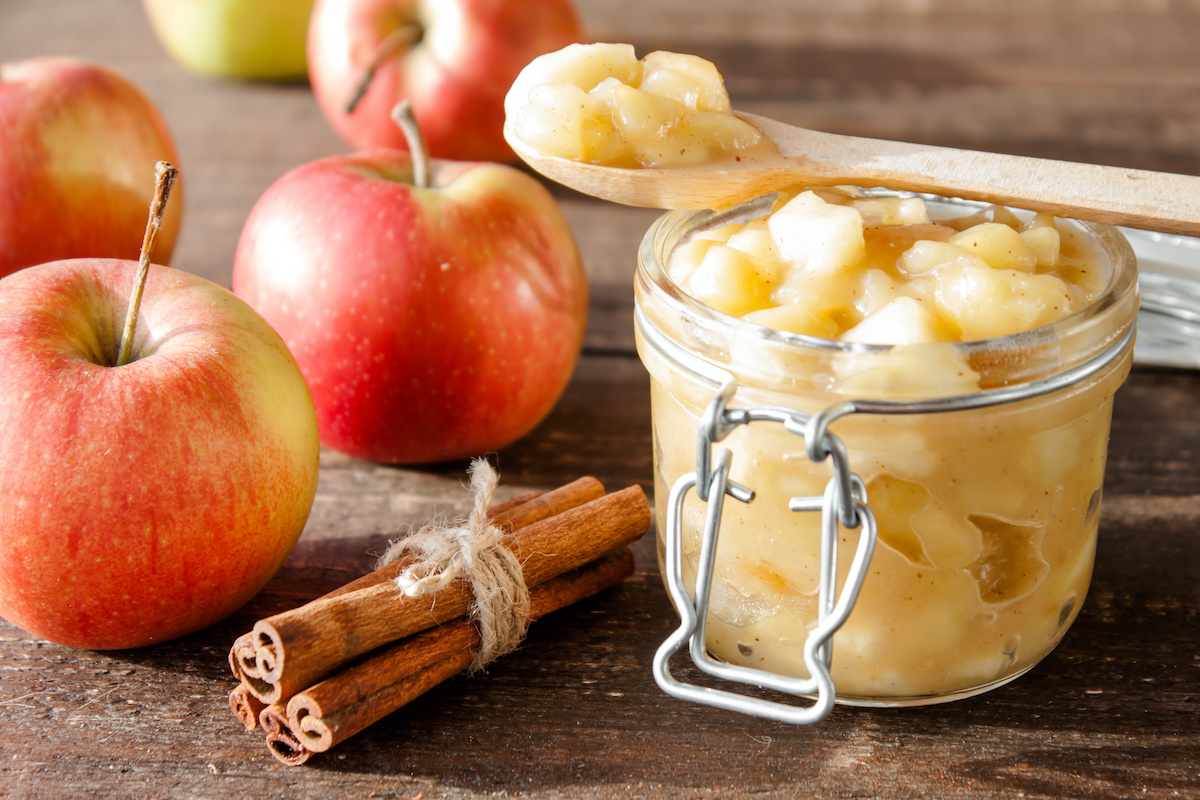 12 Ways to Preserve Apples: Canning, Freezing, Drying + More!