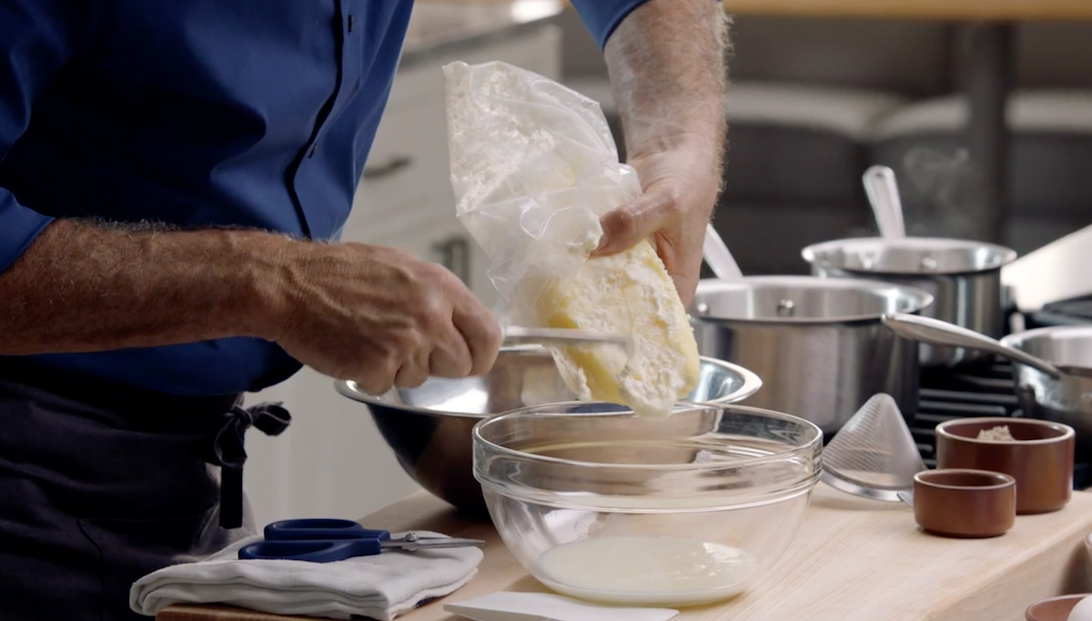 Thomas Keller scrapping extra milk off clarified butter