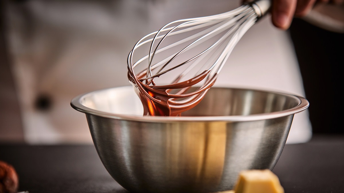 Guide to Whisks How to Whisk Properly (With Video)