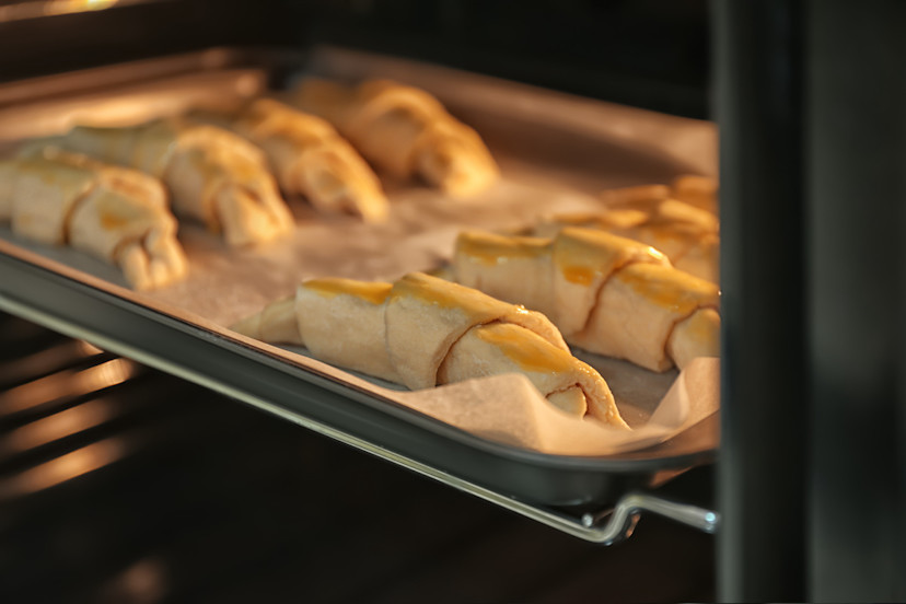 Jelly Roll Pans How to Choose a Jelly Roll Pan 2024 MasterClass