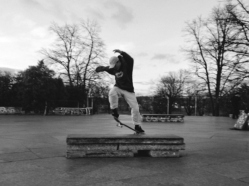 how-to-frontside-5-0-grind-learn-how-to-5-0-in-4-steps-2024