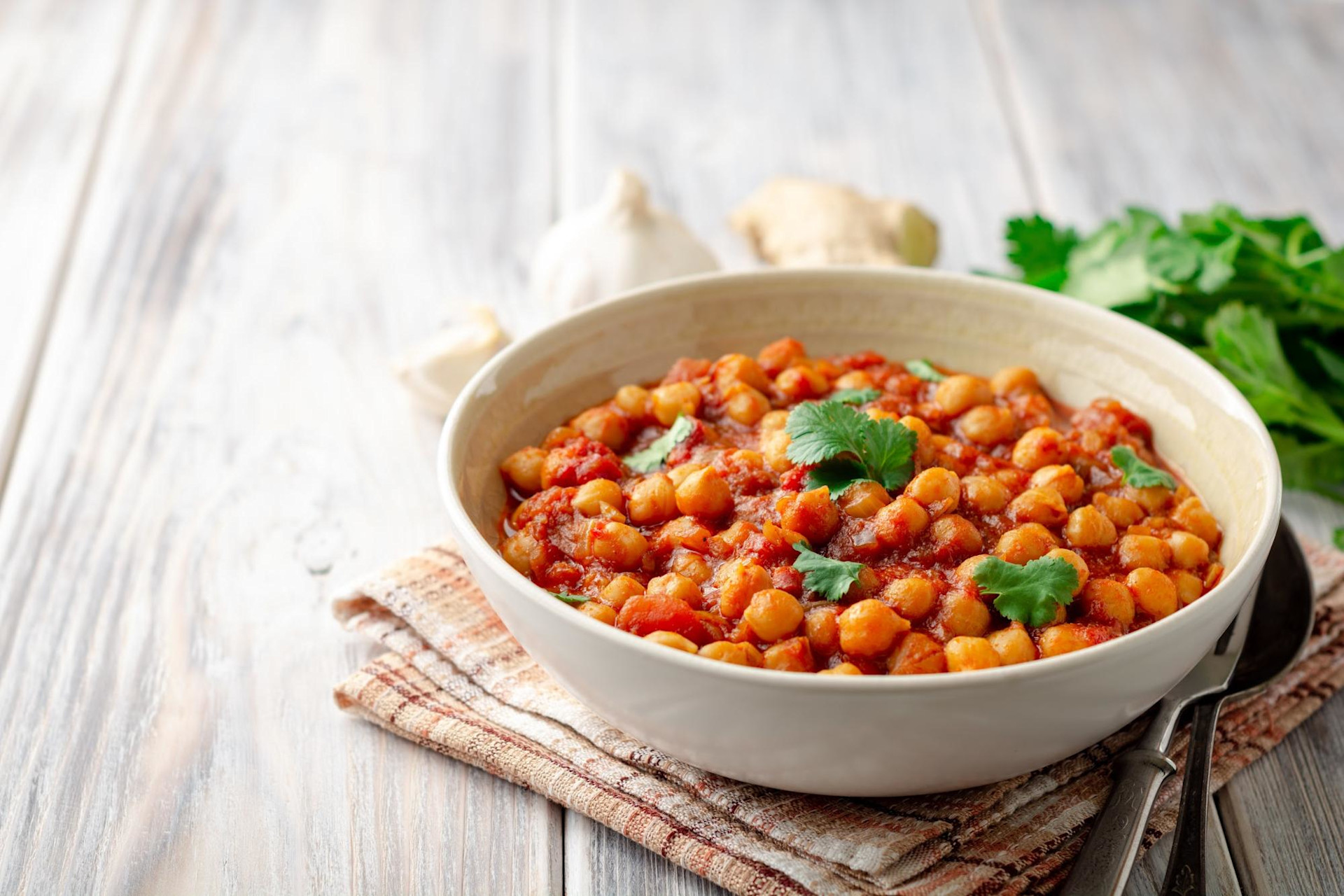 A bowl of freshly cooked chana masala