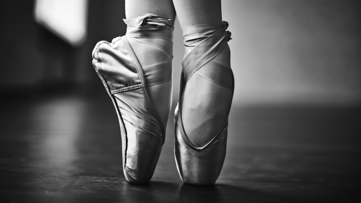 6 Basic Ballet Exercises to Practice at Home - 2024 - MasterClass