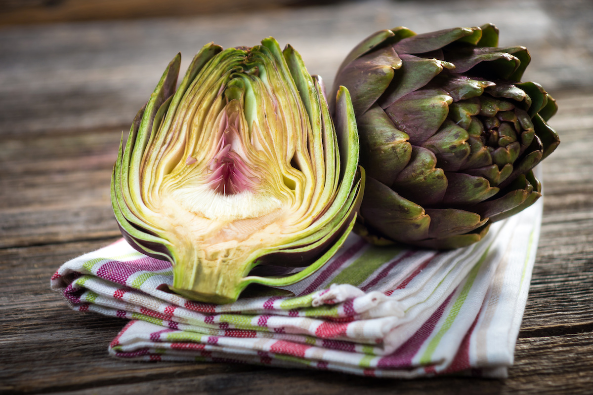How to Cook and Eat Artichokes: Easy Roasted Artichoke Recipe ...