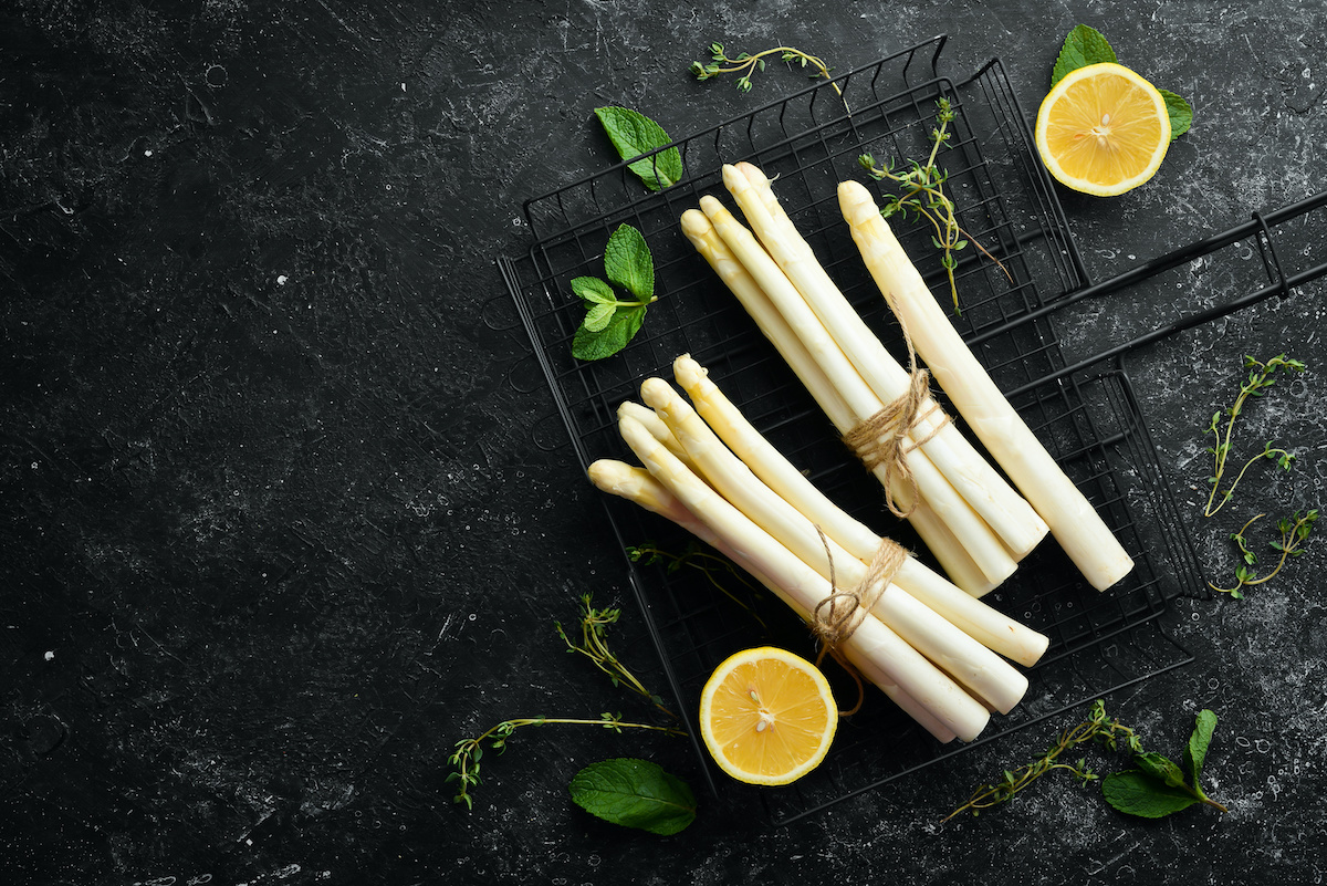 Top View, Fresh Tasty White Asparagus, Seasonal Vegetable, New Harvest,  with Piller and Knife, Ready To Cook Stock Image - Image of fresh, meal:  135858045