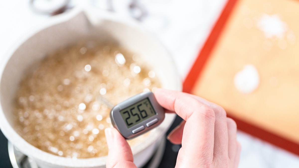 How to Use a Candy Thermometer to Cook Sugar Properly - 2024 - MasterClass