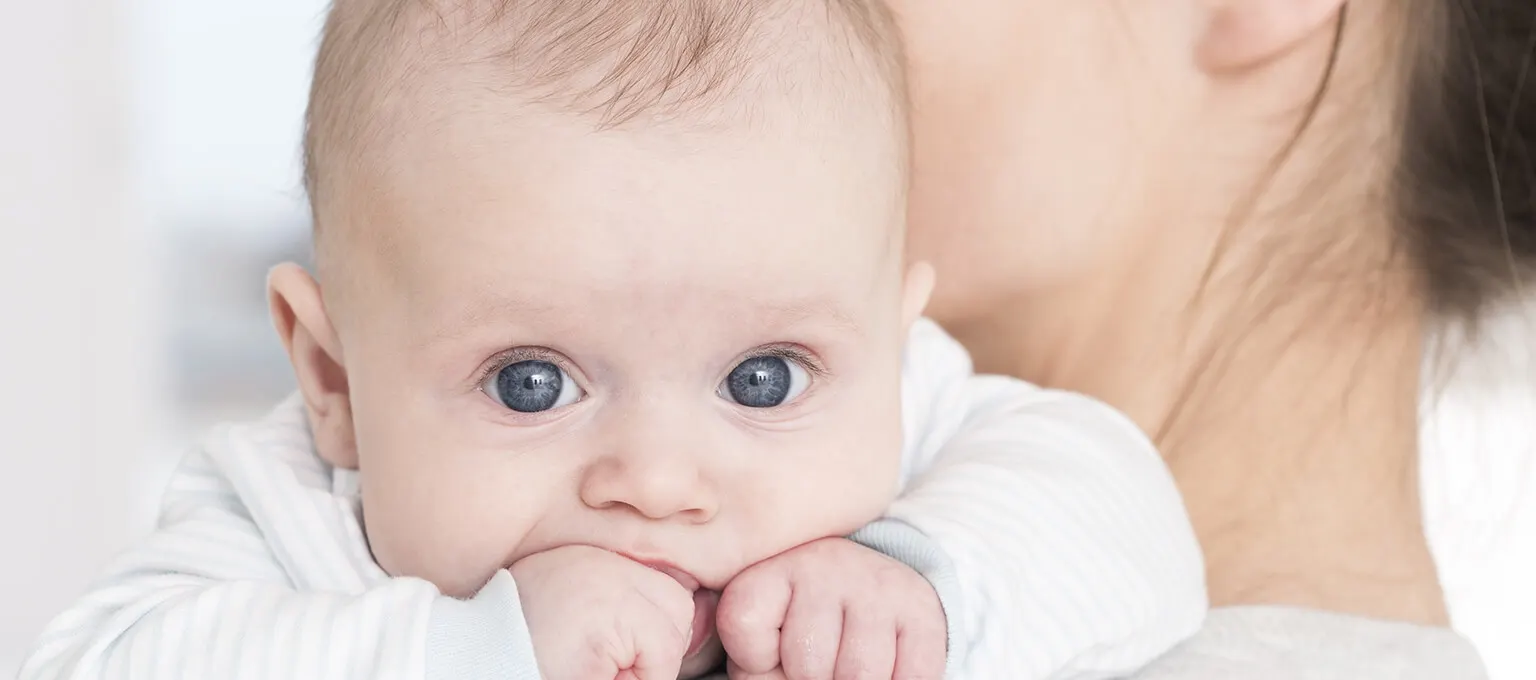 When do babies eyes change colour?