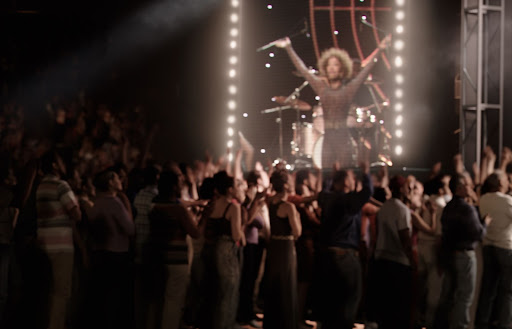 A chat with Andrew Simmonds, ‘I Wanna Dance with Somebody’ ReDefine VFX Supervisor-still5