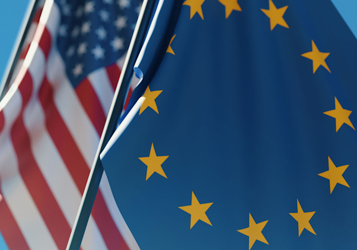 「ステマ」規制への対応…日本と欧米の規制内容はどう違う?