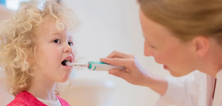 Image - Article Hero - 子供用電動歯ブラシはいつからOK？ 正しい選び方と使い方 - Image 1 
