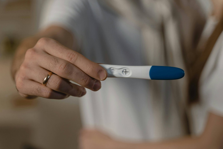 Test positivo: qué hacer en tus primeros días de embarazo
