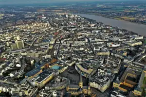 Hier sehen Sie ein Bild der Stadt Bonn, wo unser Homeday-Immobilienmakler aktiv ist.