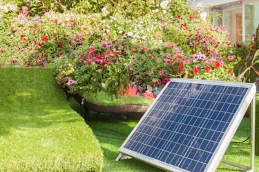 Solaranlagen im Garten: Alternative für ungeeignete Dächer