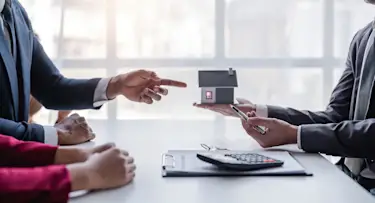 Was passiert mit Schulden bei einer Abschichtung in Erbengemeinschaften